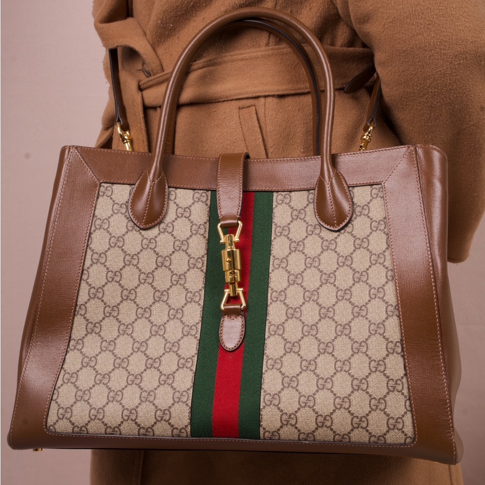 Gucci large GG Supreme tote